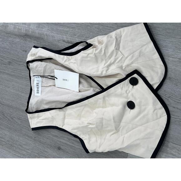 SOVERE Express Waistcoat in Neutral - Picture 3 of 6